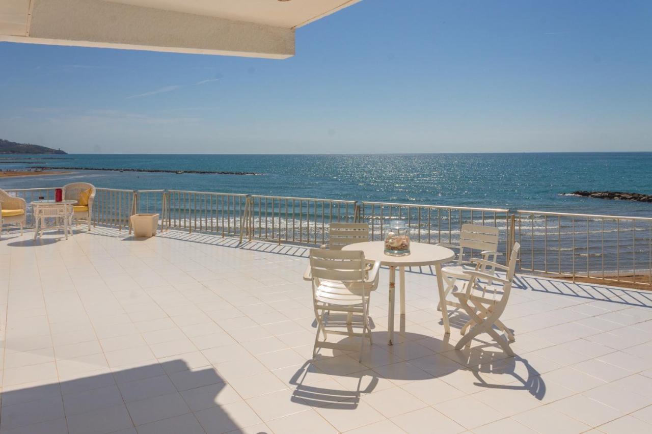 Magnifica Villa Aireola Frente Al Mar Benicàssim Eksteriør billede